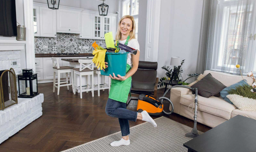 Why More Homeowners Are Switching to Recurring House Cleaning and Pest Control Services